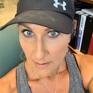 Meet your Posher, Marnie